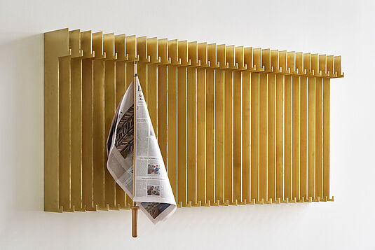 Peter Kurz – Garderobe Messing massiv, unbehandelt